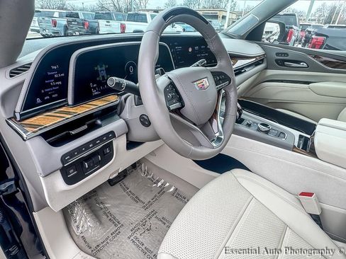 Used 2023 Cadillac Escalade Sport Platinum image 10