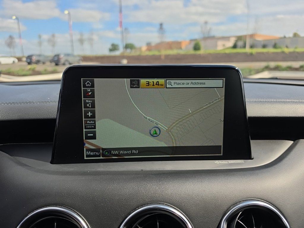 Used 2019 Kia Stinger Premium AWD/4WD image 17