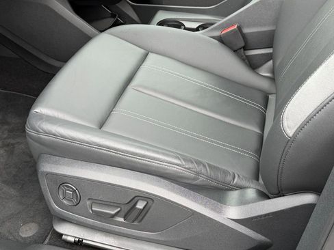 Certified 2024 Audi Q4 e-tron Premium Plus w/ Premium Plus image 24