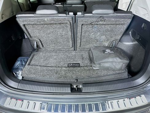 Used 2023 Volkswagen Tiguan SE FWD image 27