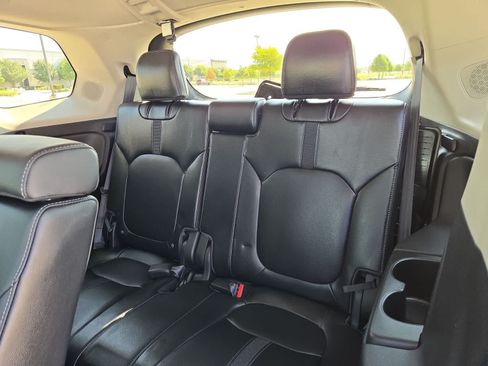 Used 2023 Honda Pilot Touring image 37