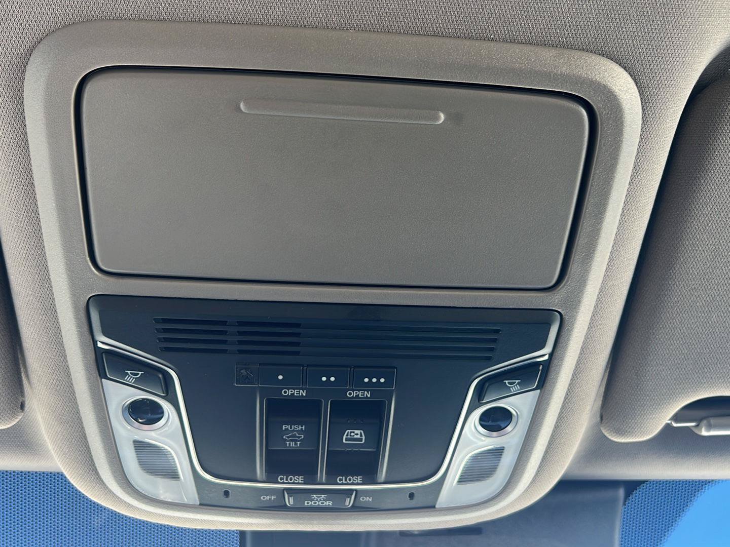 Used 2017 Honda Ridgeline RTL-E image 14