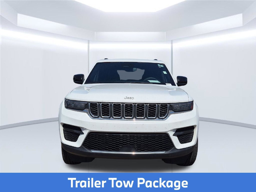 Used 2024 Jeep Grand Cherokee Laredo X w/ Luxury Tech Group I AWD/4WD image 6