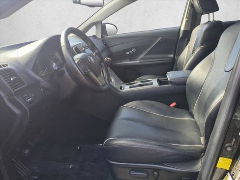 Used 2013 Toyota Venza Limited w/ Tow Prep Pkg image 16