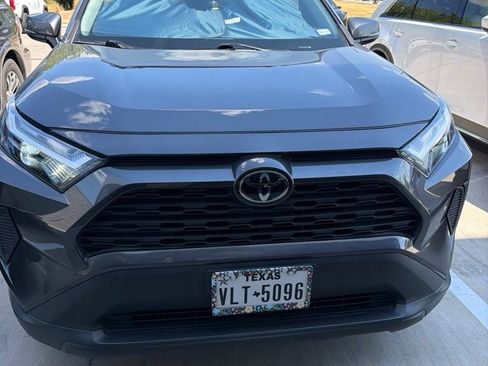 Used 2024 Toyota RAV4 XLE w/ Convenience Package FWD image 15
