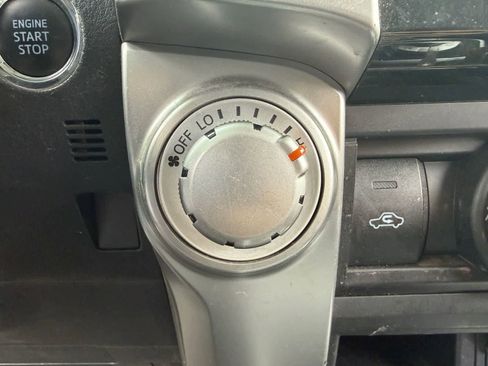 Used 2022 Toyota 4Runner SR5 image 11