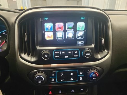 Used 2016 Chevrolet Colorado LT w/ Luxury Package, Chrome AWD/4WD image 10