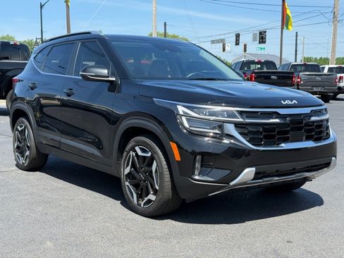 Used 2024 Kia Seltos SX AWD/4WD image 2