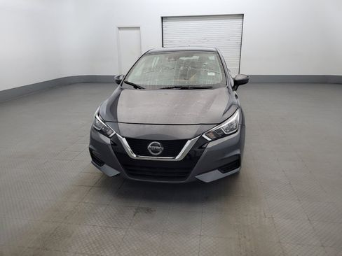 Used 2021 Nissan Versa SV w/ Trunk Package FWD image 15