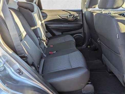 Used 2020 Nissan Rogue S image 18