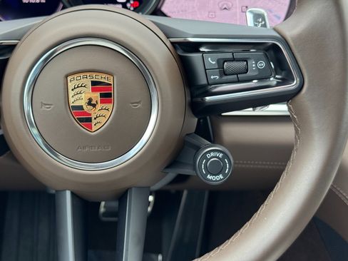 Used 2023 Porsche Panamera 4S image 23