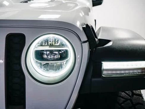 Used 2020 Jeep Gladiator Rubicon image 4