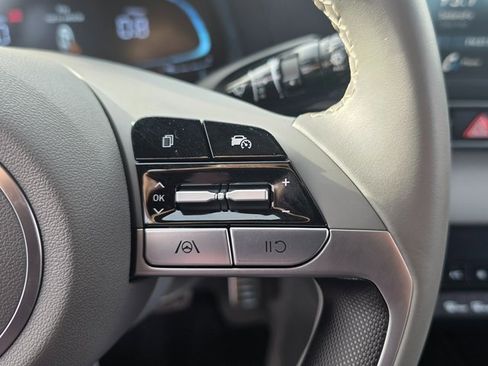 Certified 2025 Hyundai Elantra Sport image 20