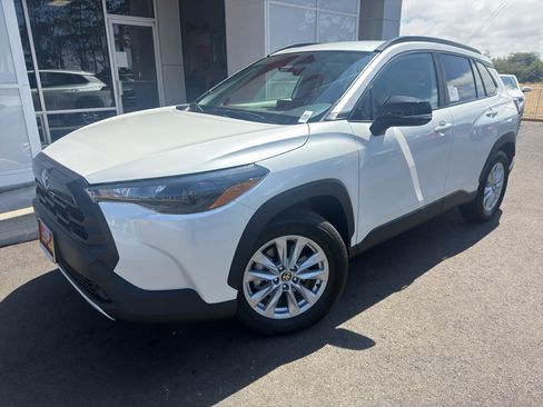 New 2026 Toyota Corolla Cross LE AWD/4WD image 3