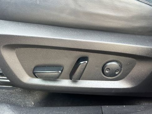 Used 2022 Mitsubishi Outlander SE AWD/4WD image 19