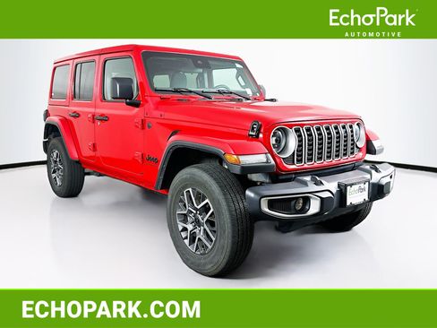 Used 2025 Jeep Wrangler Unlimited Sahara AWD/4WD image 1