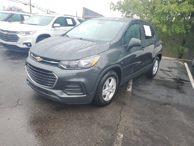 Used 2020 Chevrolet Trax LS w/ Tint and Cruise Package FWD image 2