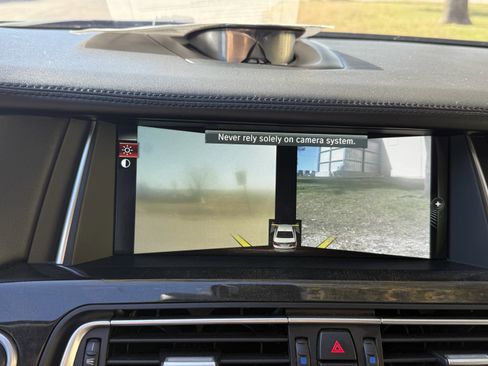 Used 2014 BMW 750Li image 21