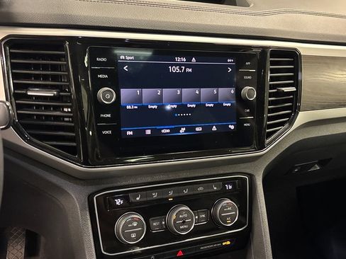 Used 2022 Volkswagen Atlas SE image 37