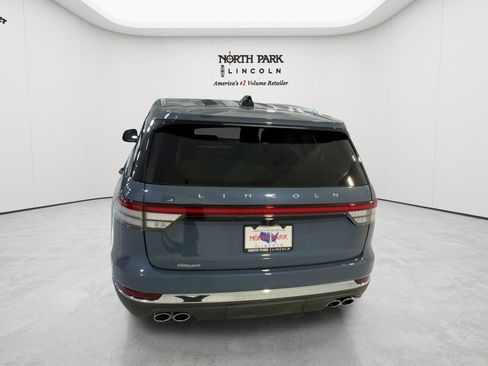 New 2026 Lincoln Aviator 2WD image 8