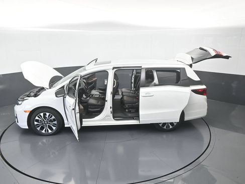 Used 2025 Honda Odyssey Elite image 73