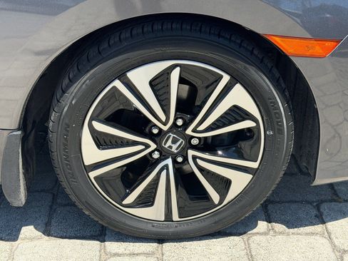 Used 2016 Honda Civic EX-L image 18