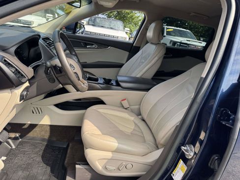 Used 2017 Lincoln MKX Select w/ Select Plus Package FWD image 12