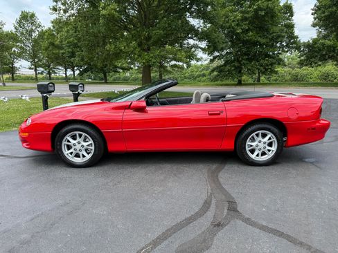 Used 2000 Chevrolet Camaro LT RWD image 15