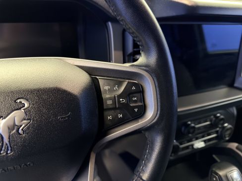 Used 2023 Ford Bronco Outer Banks image 17