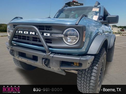 Used 2021 Ford Bronco Black Diamond w/ Sasquatch Package image 3