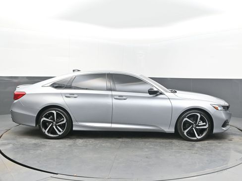 Used 2022 Honda Accord Sport image 8