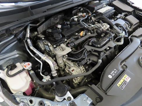 Used 2024 Toyota Corolla LE image 31