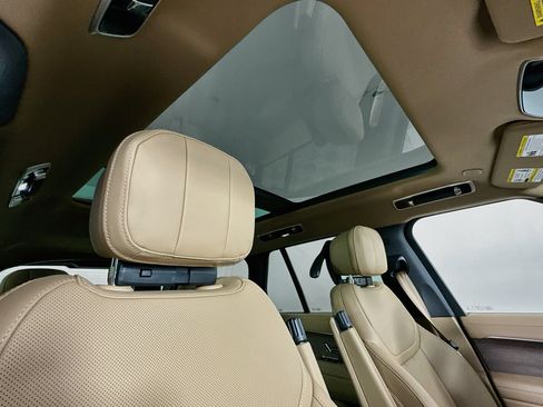 New 2027 Land Rover Range Rover SE AWD/4WD image 19