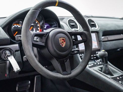 Used 2025 Porsche 718 Cayman GT4 RS image 19