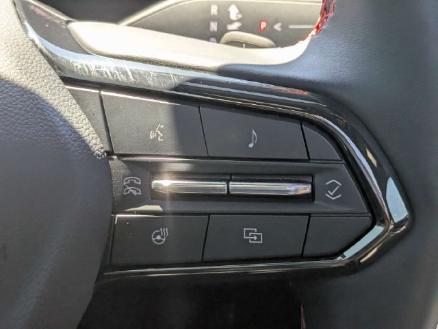 Used 2025 Chevrolet Traverse RS w/ LPO, Floor Liner Package FWD image 28