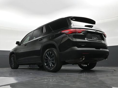 Used 2024 Chevrolet Traverse RS FWD image 25