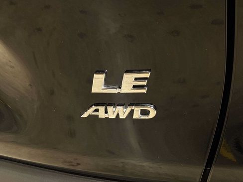 Used 2024 Toyota RAV4 LE AWD/4WD image 25
