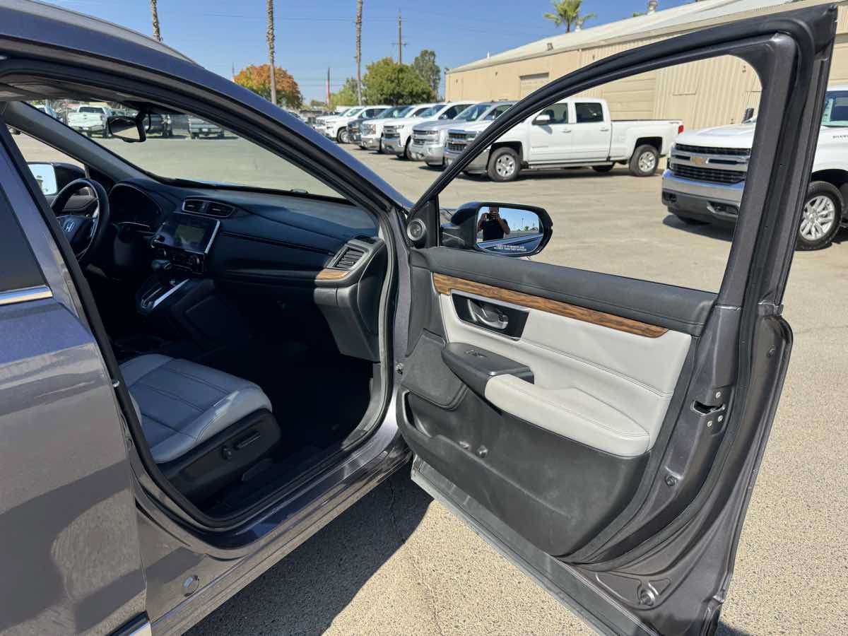 Used 2017 Honda CR-V Touring image 16