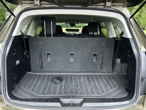 Certified 2023 Subaru Ascent Premium AWD/4WD image 27
