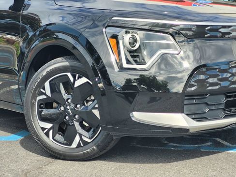 Used 2023 Kia Niro Wind FWD image 3