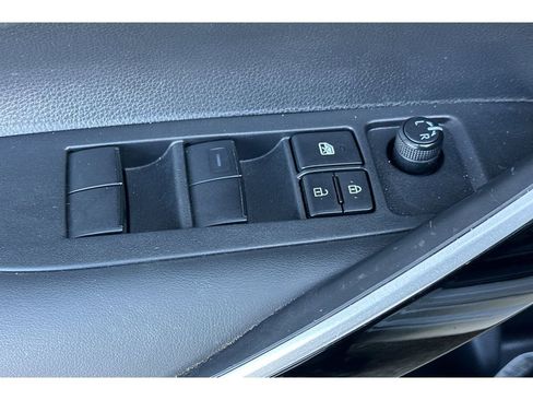 Used 2023 Toyota Corolla XLE image 12