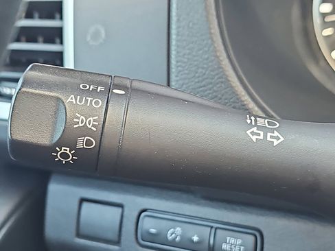 Used 2024 Nissan Frontier SV RWD image 26