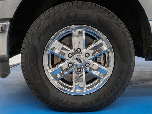 Used 2023 Ford F150 XLT image 2