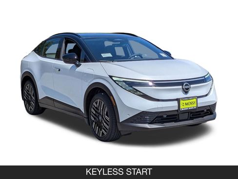 New 2026 Nissan Leaf Platinum+ FWD image 2