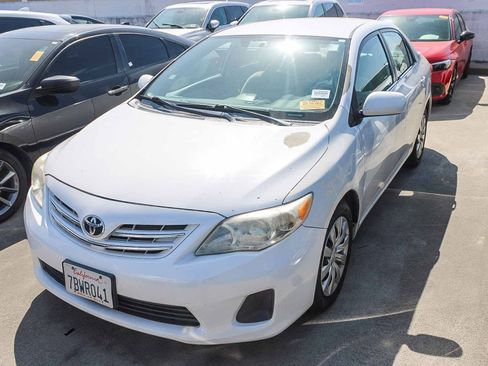 Used 2013 Toyota Corolla LE image 3