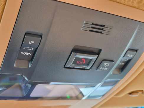 Used 2024 Lexus ES 350 w/ Premium Package FWD image 21