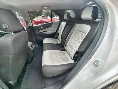 Used 2022 Chevrolet Equinox LT FWD image 24