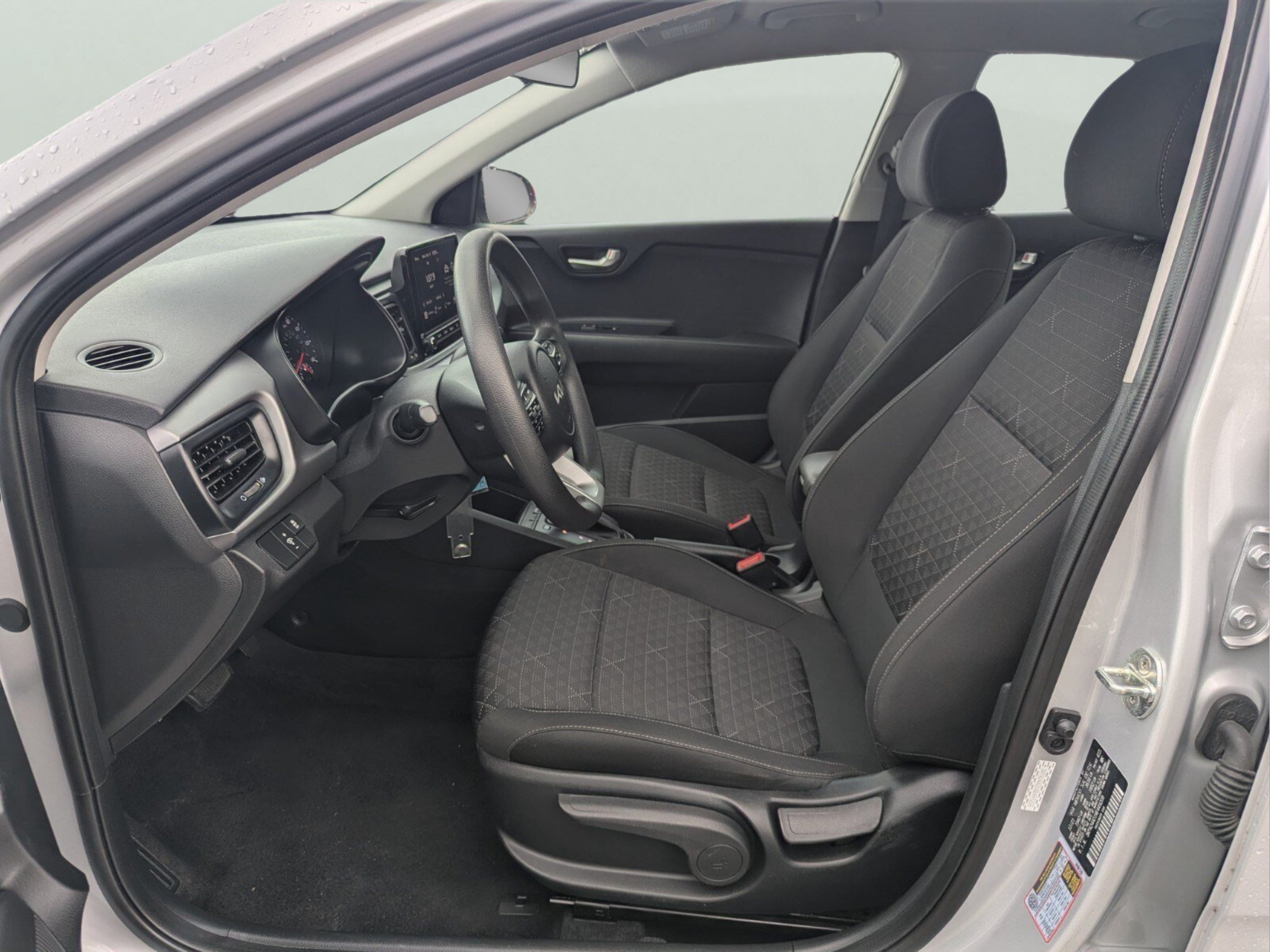 Used 2022 Kia Rio S FWD image 10