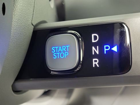 New 2026 Hyundai Ioniq 9 SEL image 17