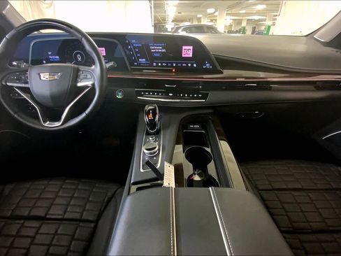 Used 2023 Cadillac Escalade Sport Platinum image 9